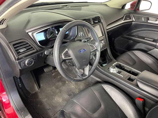 Used 2020 Ford Fusion Titanium AWD/4WD image 3