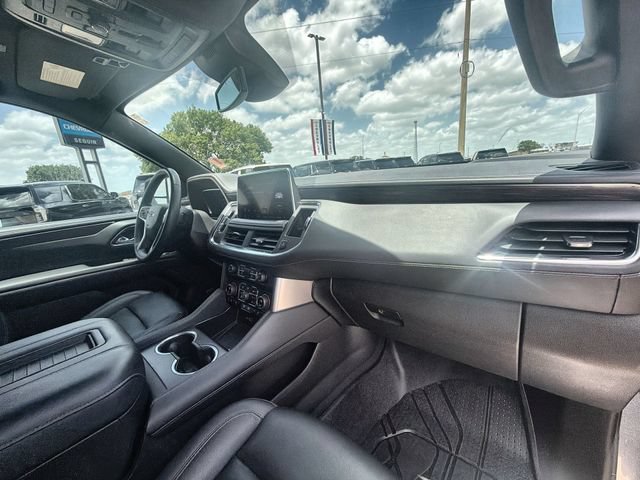 Certified 2024 Chevrolet Suburban Z71 w/ Luxury Package AWD/4WD image 28