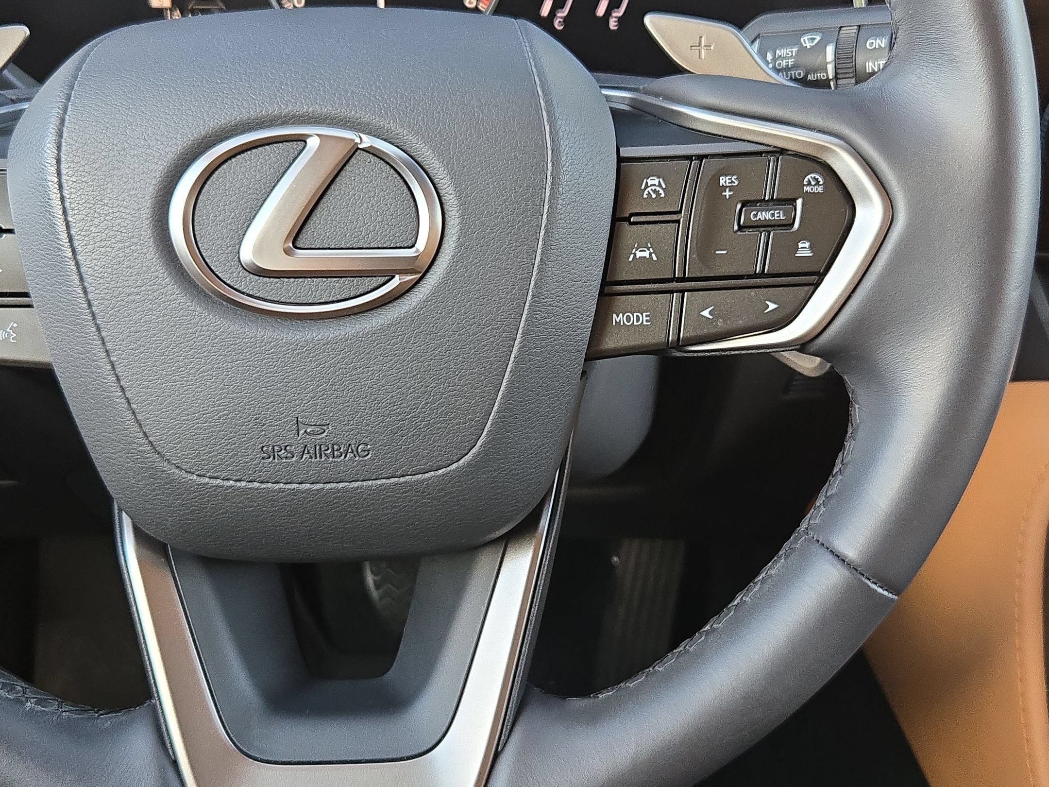 Used 2025 Lexus NX 250 FWD w/ Accessory Package (2T) image 22