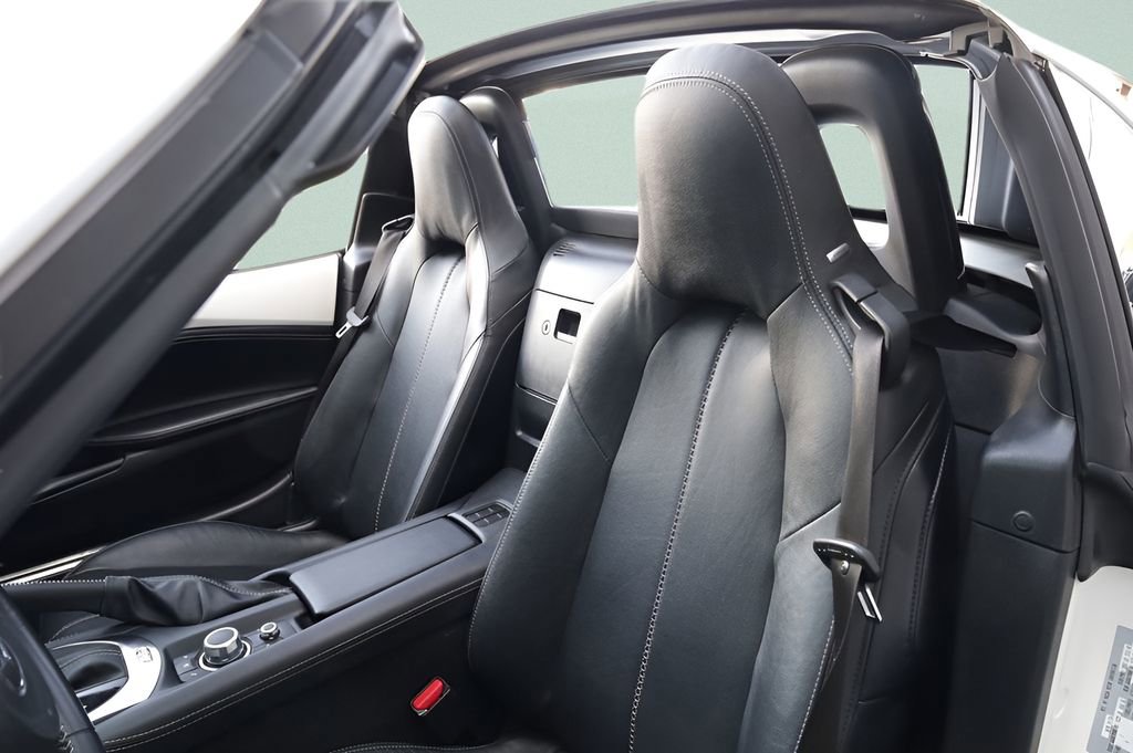 Used 2024 MAZDA MX-5 Miata RF Grand Touring RWD image 22