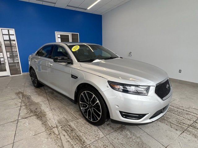 Used 2019 Ford Taurus SHO w/ Driver Assist Package image 3