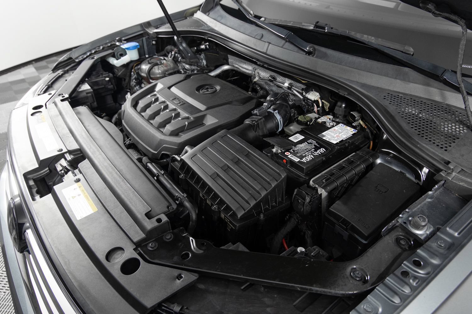 Used 2022 Volkswagen Tiguan SE AWD/4WD image 43