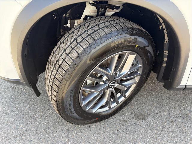 Used 2024 Nissan Rogue S AWD/4WD image 16