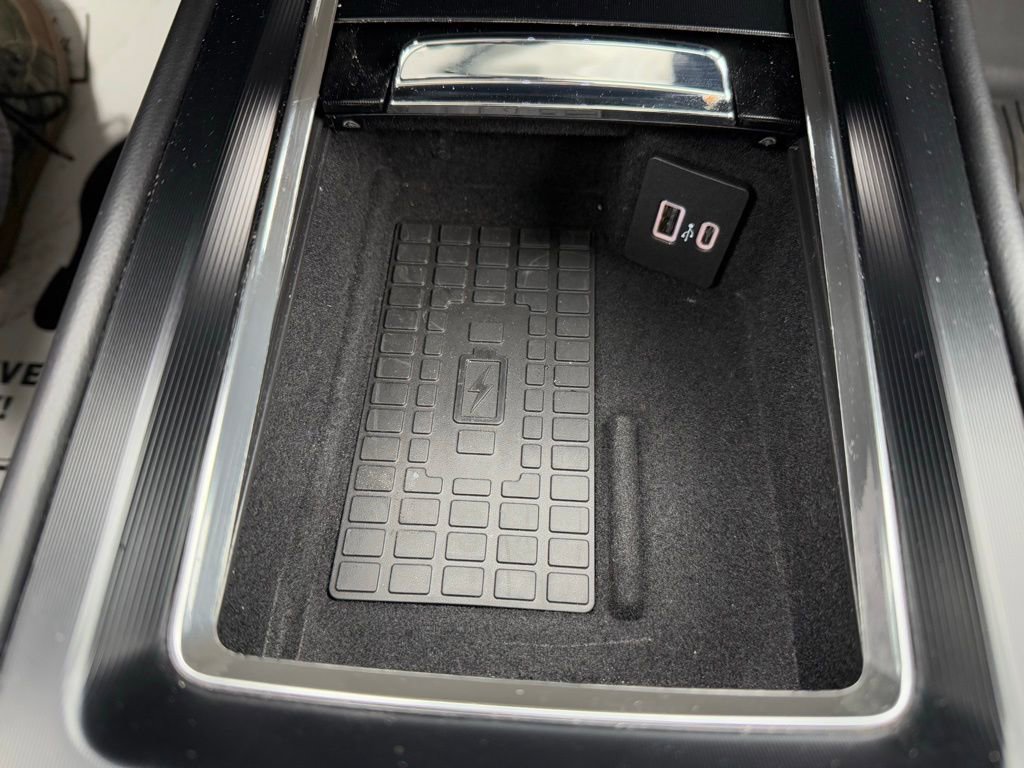 Used 2024 Lincoln Corsair AWD w/ Equipment Group 101A image 25