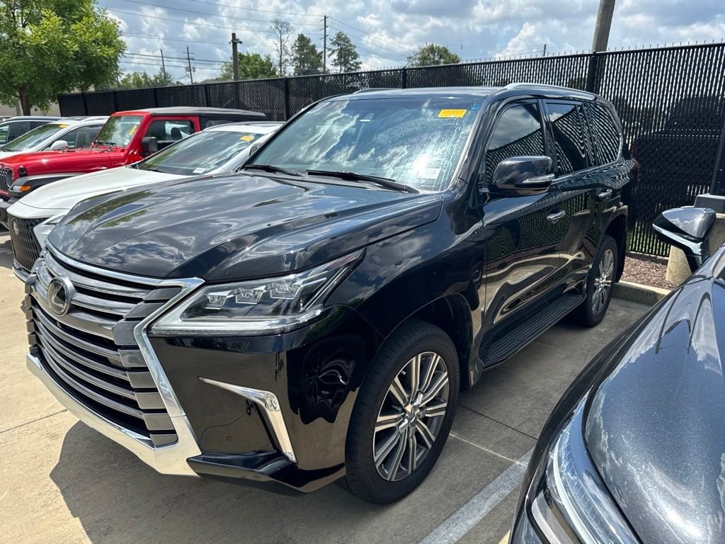 Used 2017 Lexus LX 570 4WD w/ Luxury Package image 4