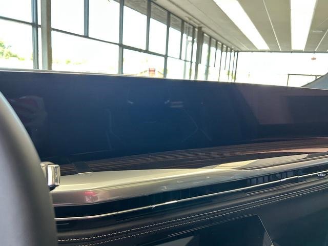 New 2025 Cadillac Escalade Premium Luxury w/ LPO, Floor Liner Package image 14