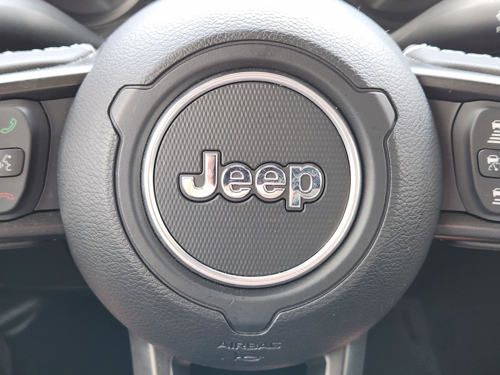 Used 2025 Jeep Gladiator Rubicon w/ Convenience Group image 35