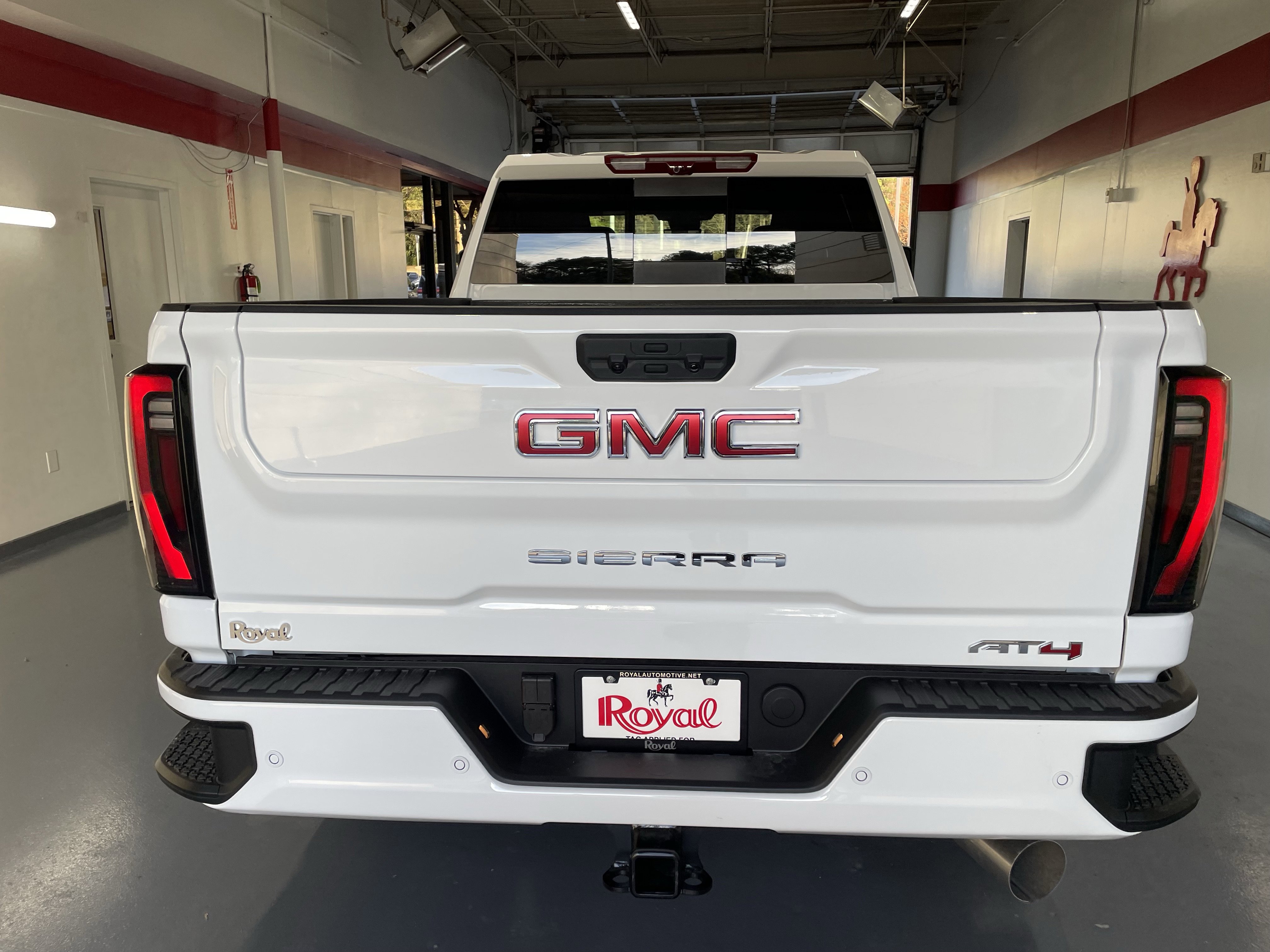 New 2026 GMC Sierra 2500 AT4 w/ AT4 Premium Plus Package image 5