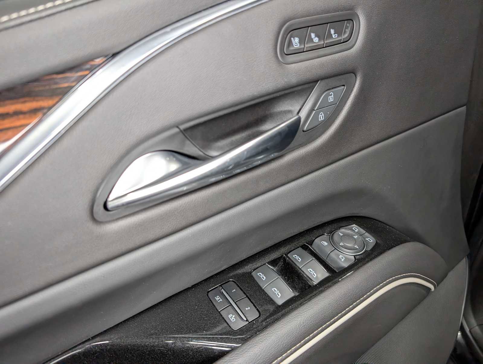 Certified 2021 Cadillac Escalade Premium Luxury image 41