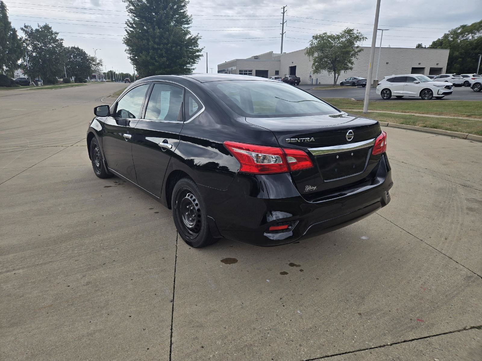 Used 2019 Nissan Sentra S FWD image 6