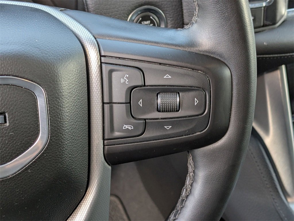 Used 2023 GMC Yukon Denali image 17