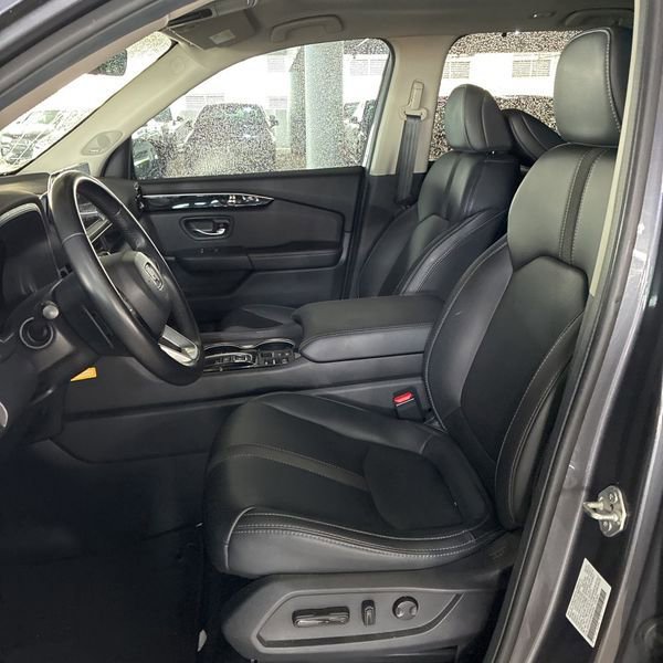 Used 2024 Honda Pilot Touring image 21
