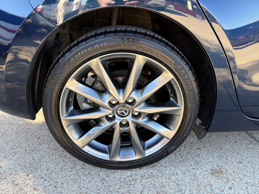 Used 2018 MAZDA MAZDA3 Grand Touring w/ Premium Equipment Package image 13