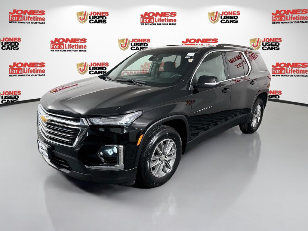 Used 2023 Chevrolet Traverse LT FWD image 12