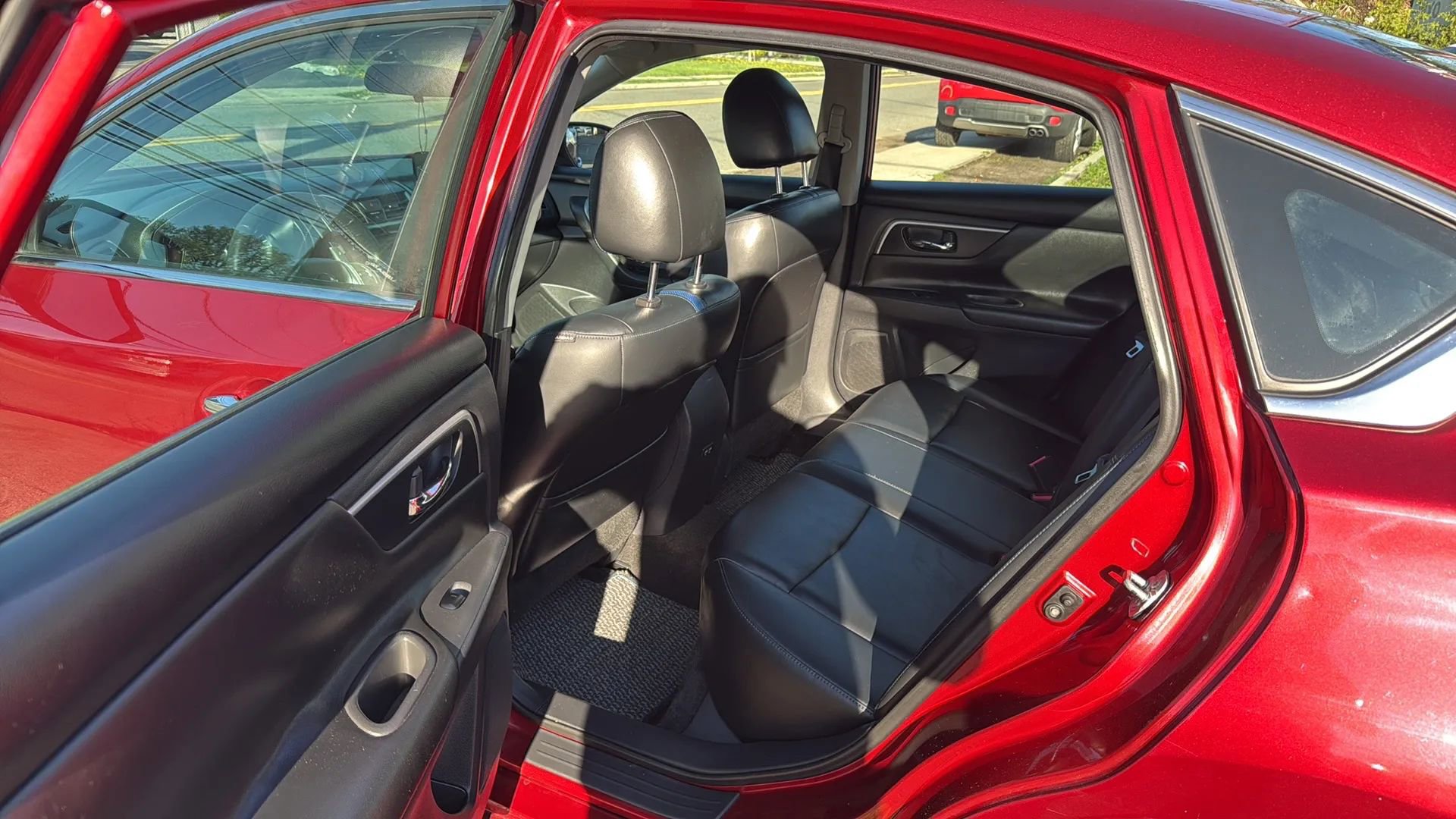 Used 2018 Nissan Altima 2.5 SR w/ SR Special Edition FWD image 26