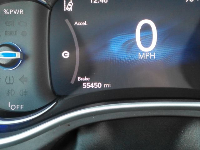 Used 2024 Chrysler Pacifica Limited FWD image 46