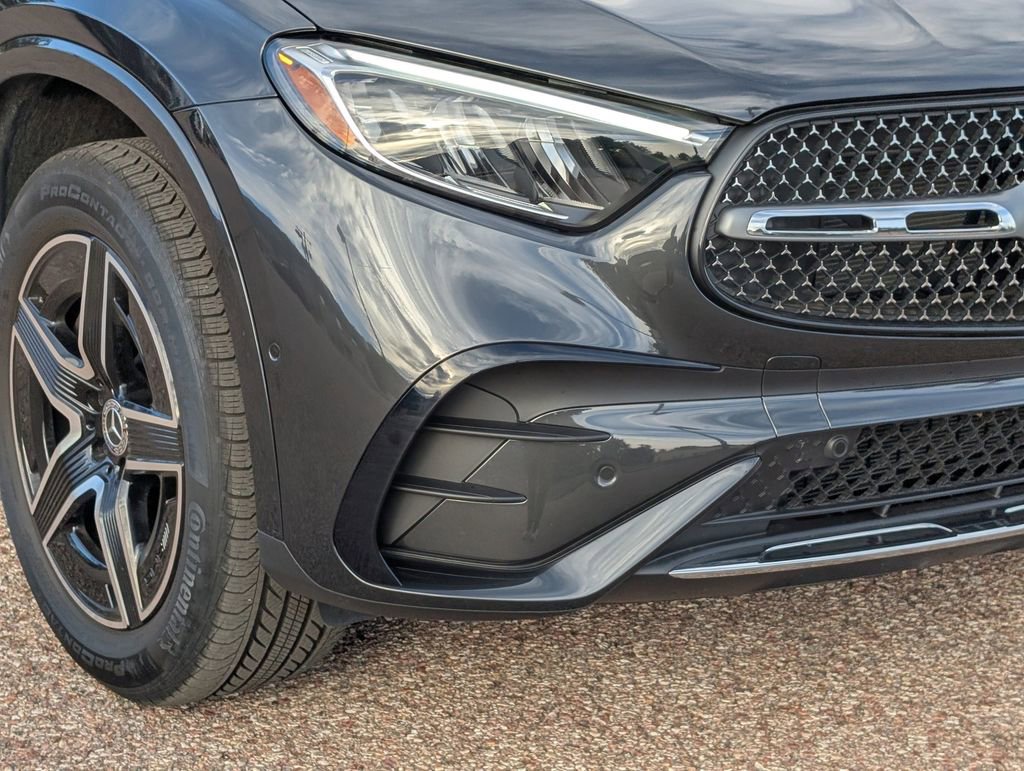 Used 2025 Mercedes-Benz GLC 350e 4MATIC image 8