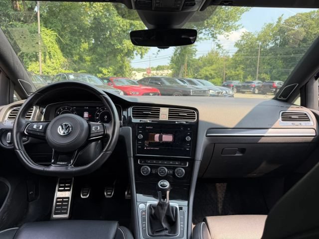 Used 2019 Volkswagen Golf R 4-Door AWD/4WD image 16