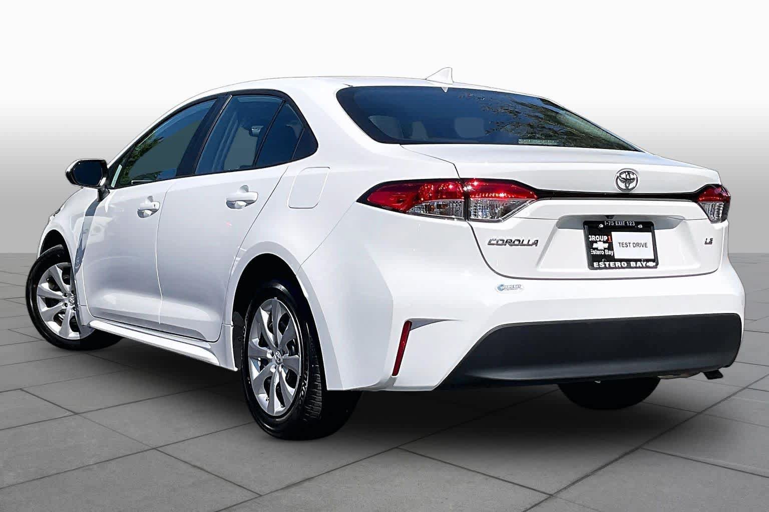 Used 2024 Toyota Corolla LE FWD image 12