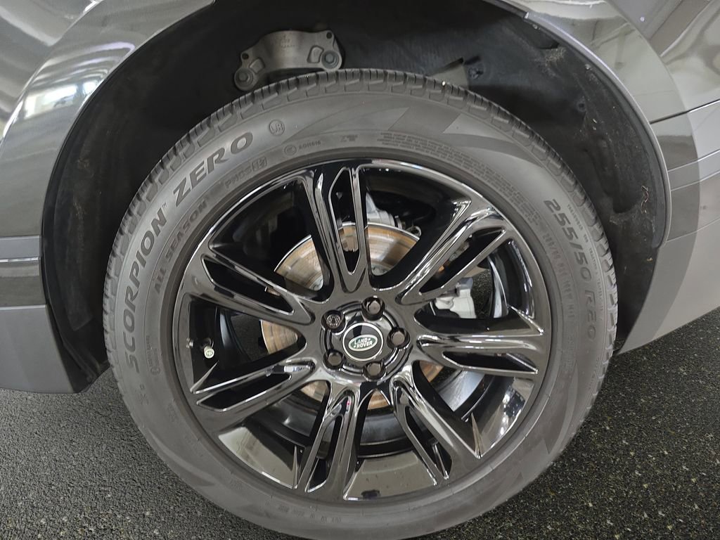 Used 2023 Land Rover Range Rover Velar S AWD/4WD image 32