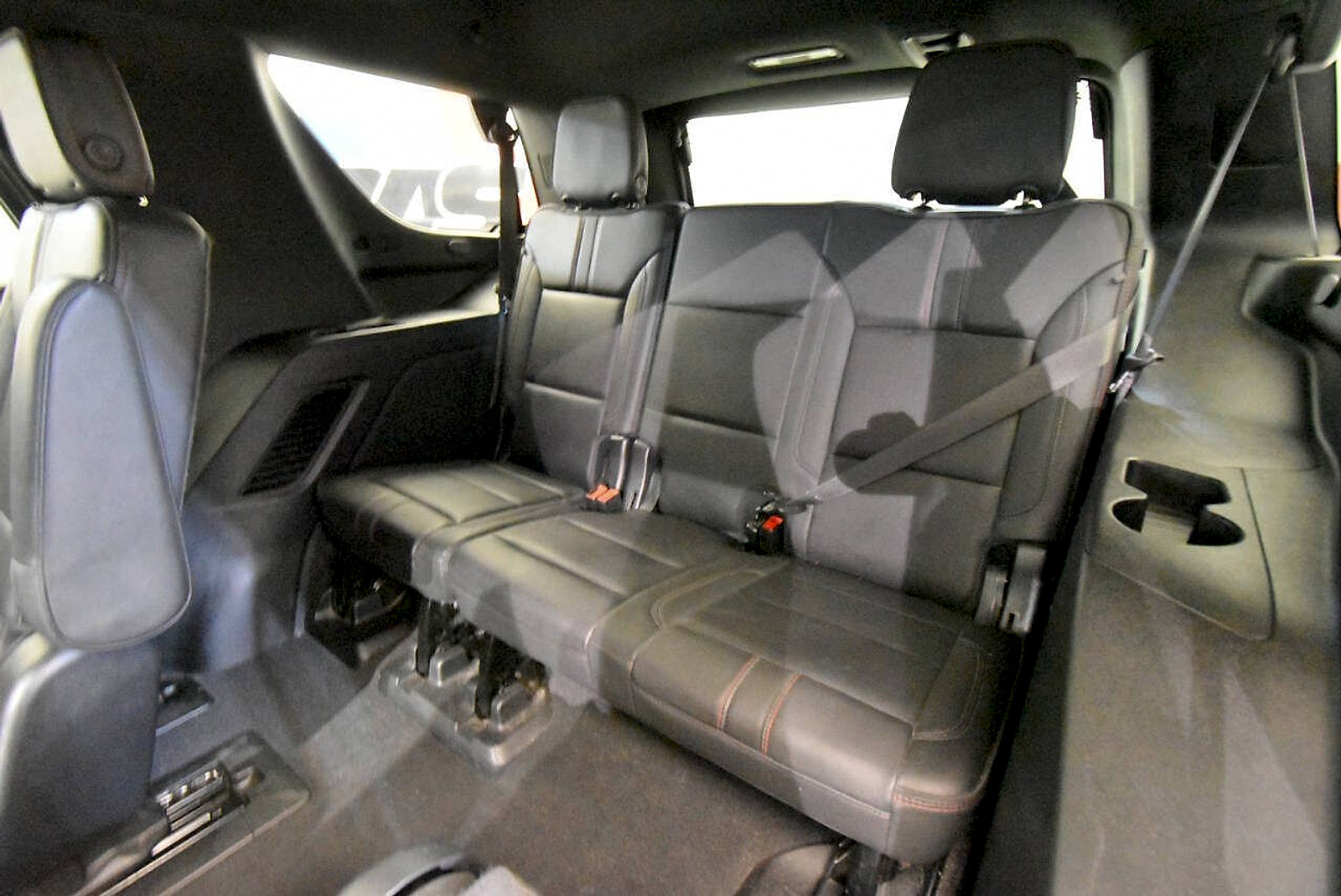 Used 2022 Chevrolet Tahoe RST w/ Luxury Package AWD/4WD image 17