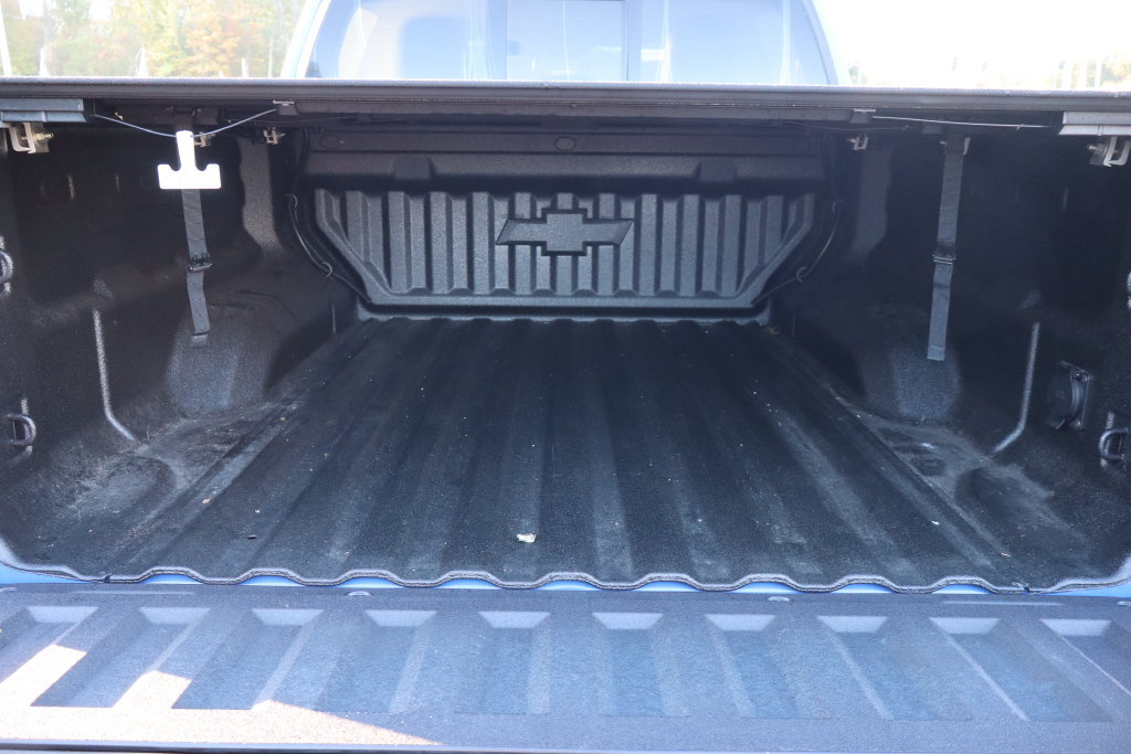 Used 2025 Chevrolet Colorado ZR2 w/ Technology Package AWD/4WD image 37