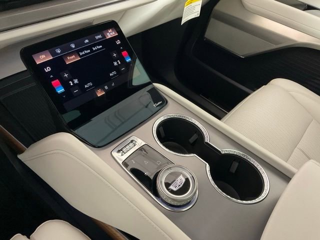 New 2026 Cadillac Vistiq Sport image 20