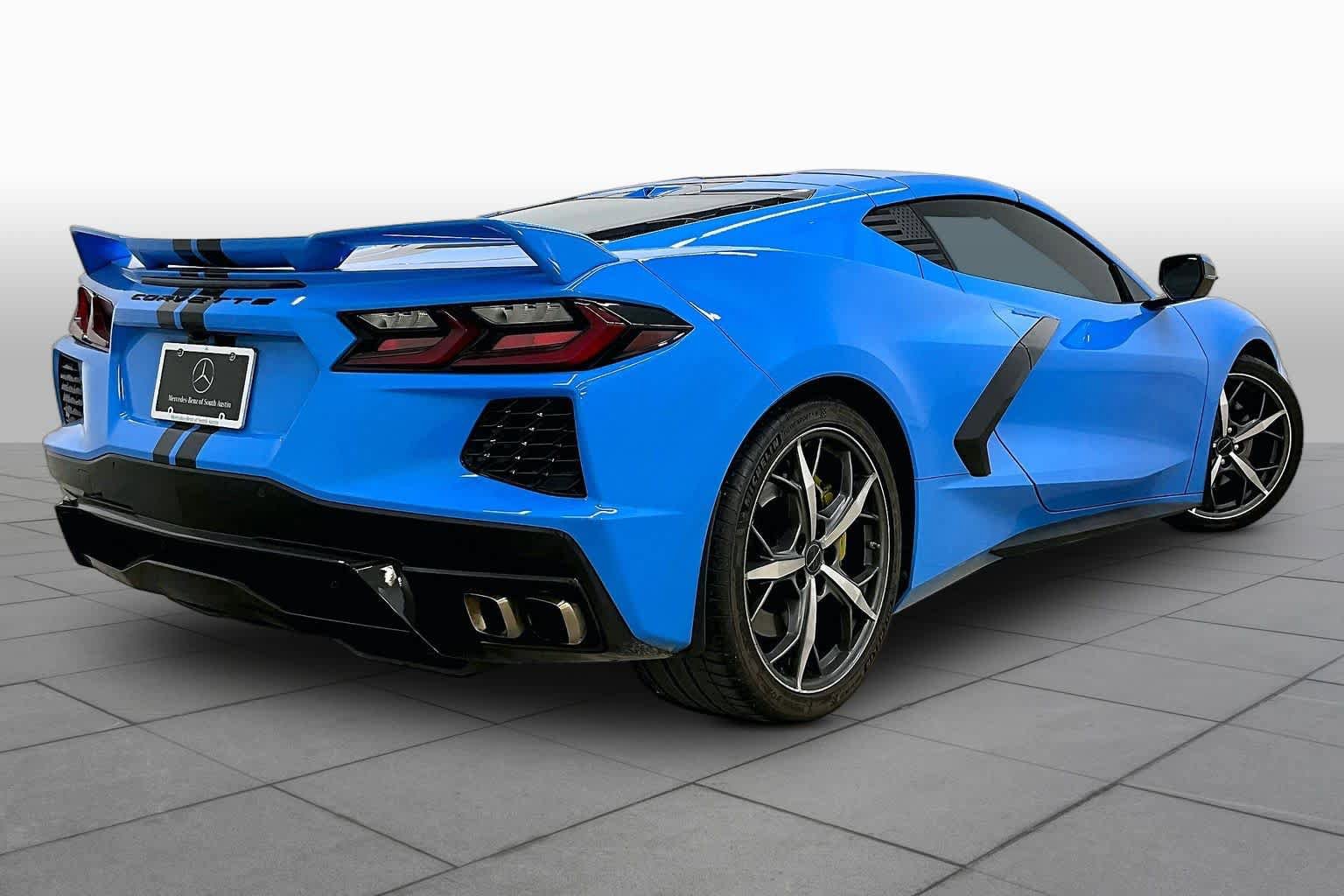 Used 2021 Chevrolet Corvette Stingray Preferred Cpe w/ Z51 Performance Package RWD image 13