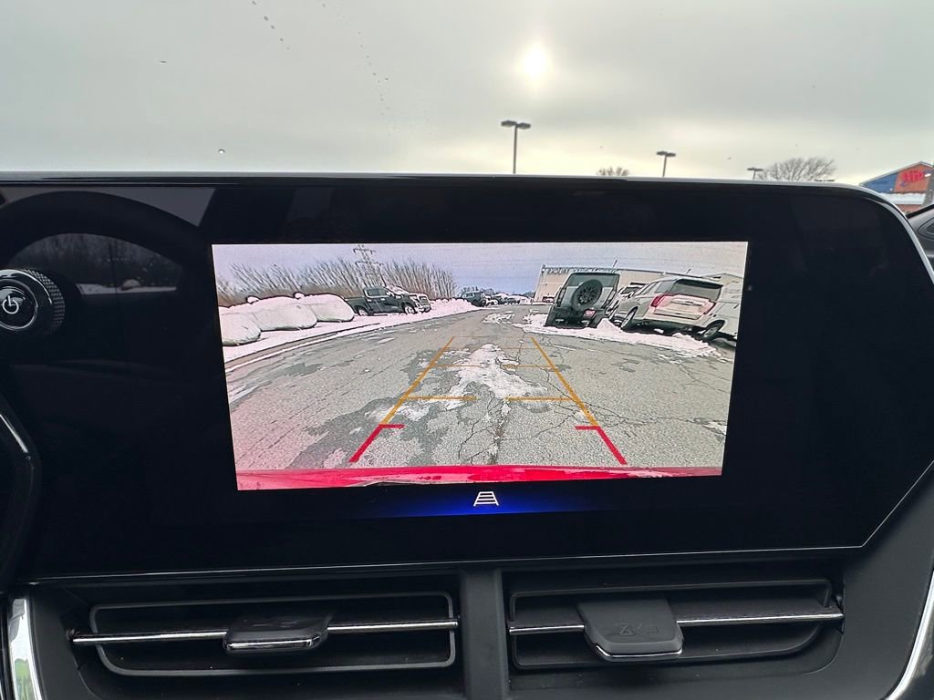 Certified 2024 Chevrolet Trax RS FWD image 24