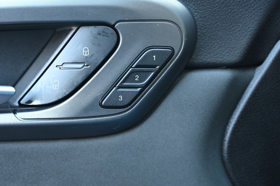 Used 2024 Dodge Hornet R/T w/ R/T Blacktop Package image 23