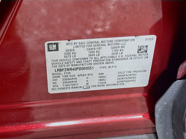 Used 2023 Buick Envision Essence image 30