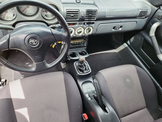 Used 2000 Toyota MR2 RWD image 20