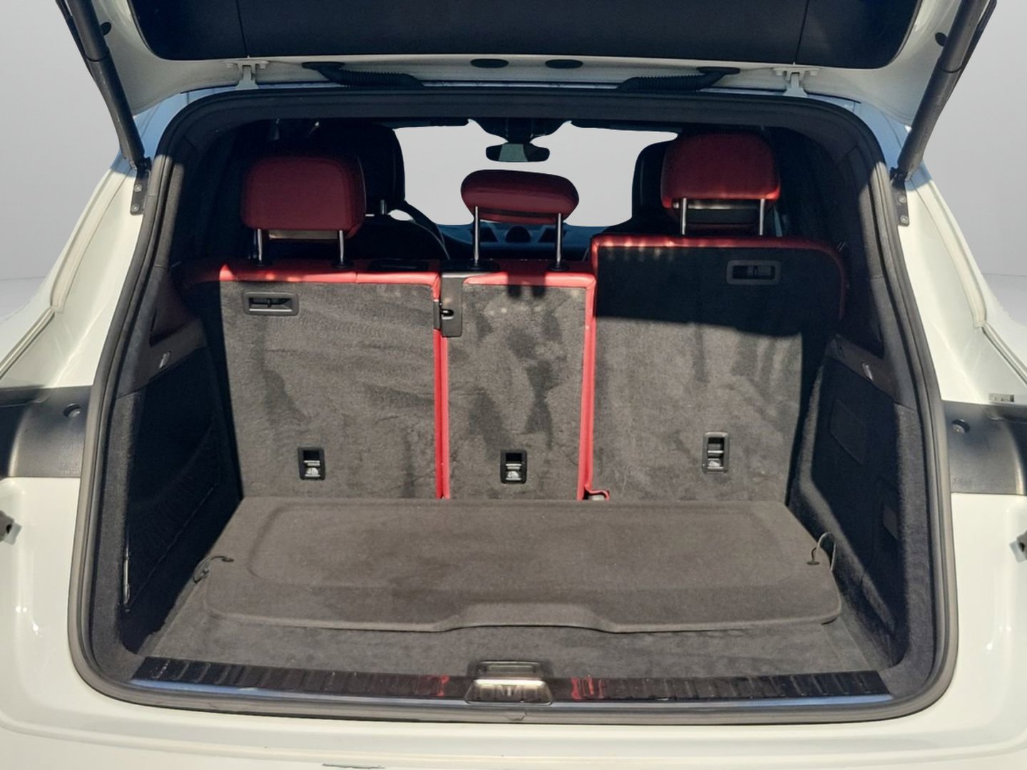 Used 2019 Porsche Cayenne image 7