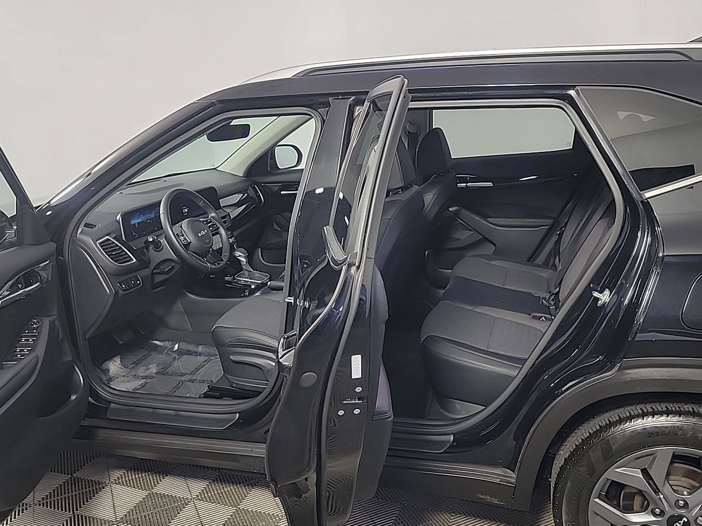 Used 2024 Kia Seltos S image 15