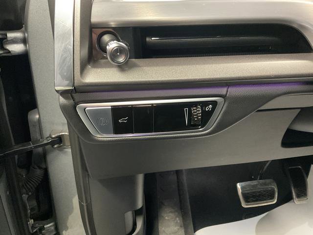 Used 2026 Cadillac Vistiq Sport image 11