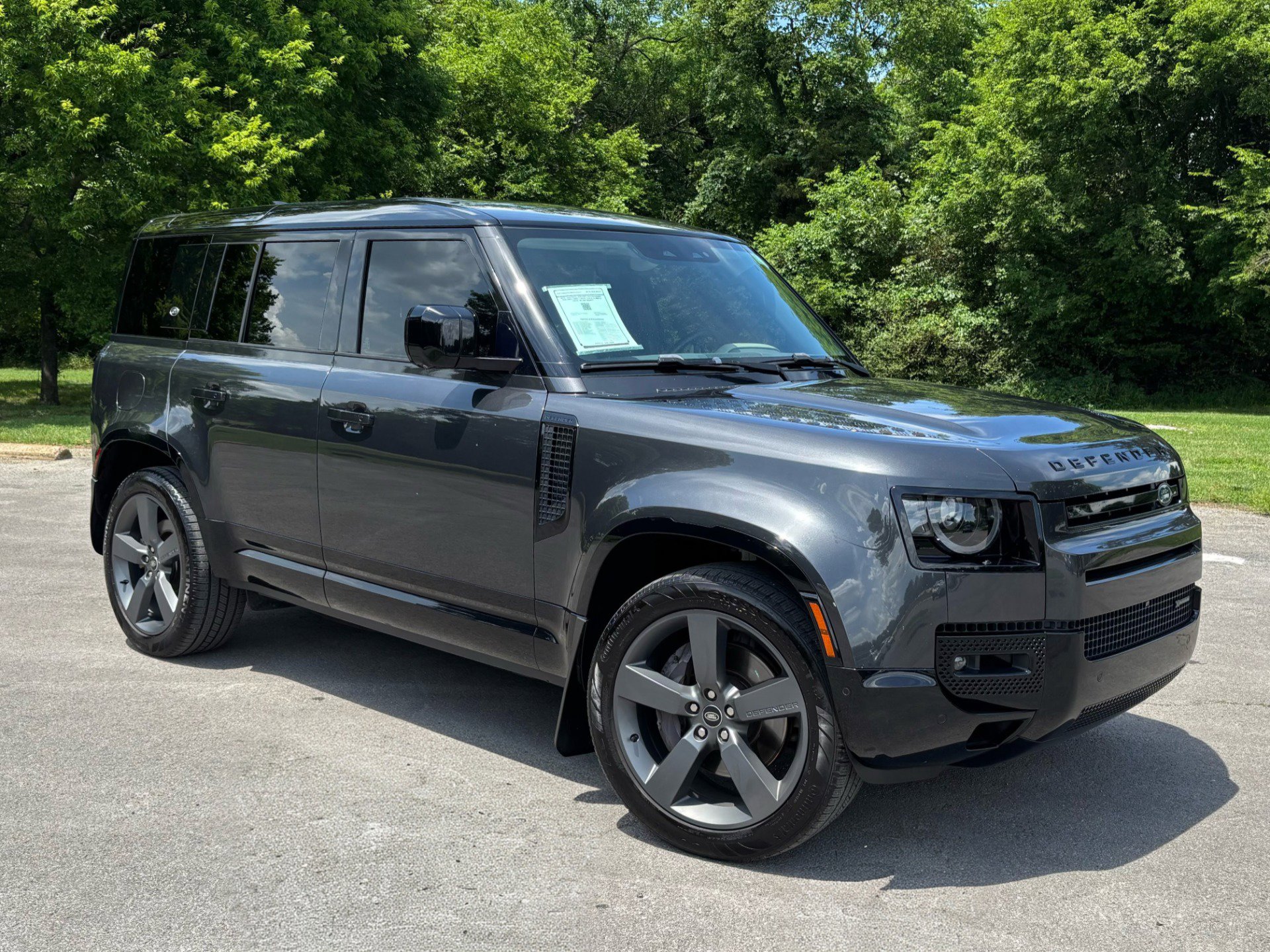 Used 2022 Land Rover Defender 110 X-Dynamic HSE AWD/4WD video 1