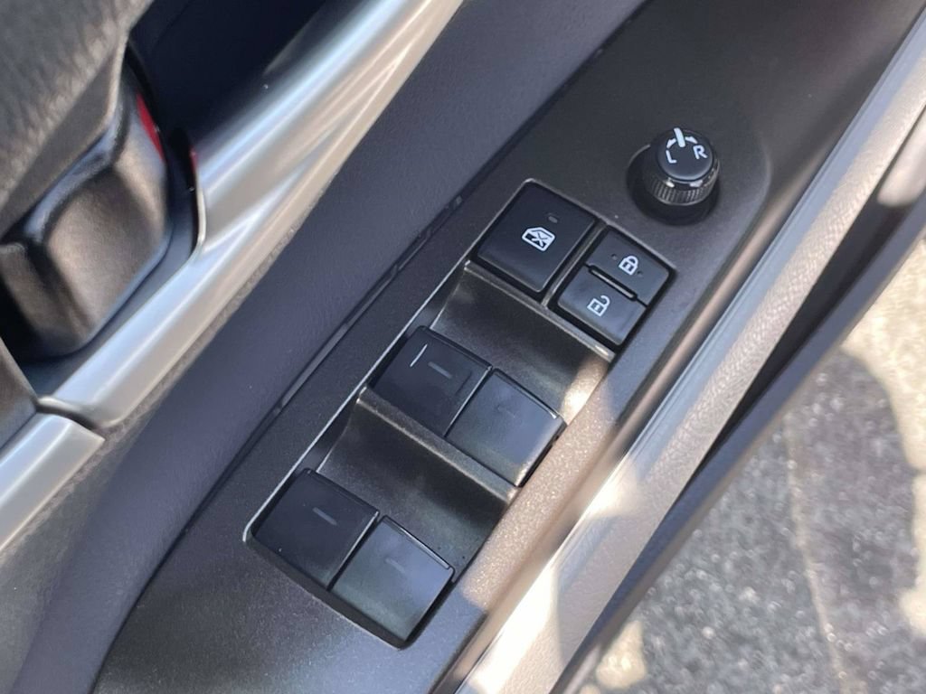 Used 2023 Toyota Camry SE w/ Cold Weather Package AWD/4WD image 25