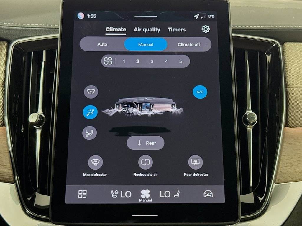 Certified 2026 Volvo XC90 B6 Core image 16