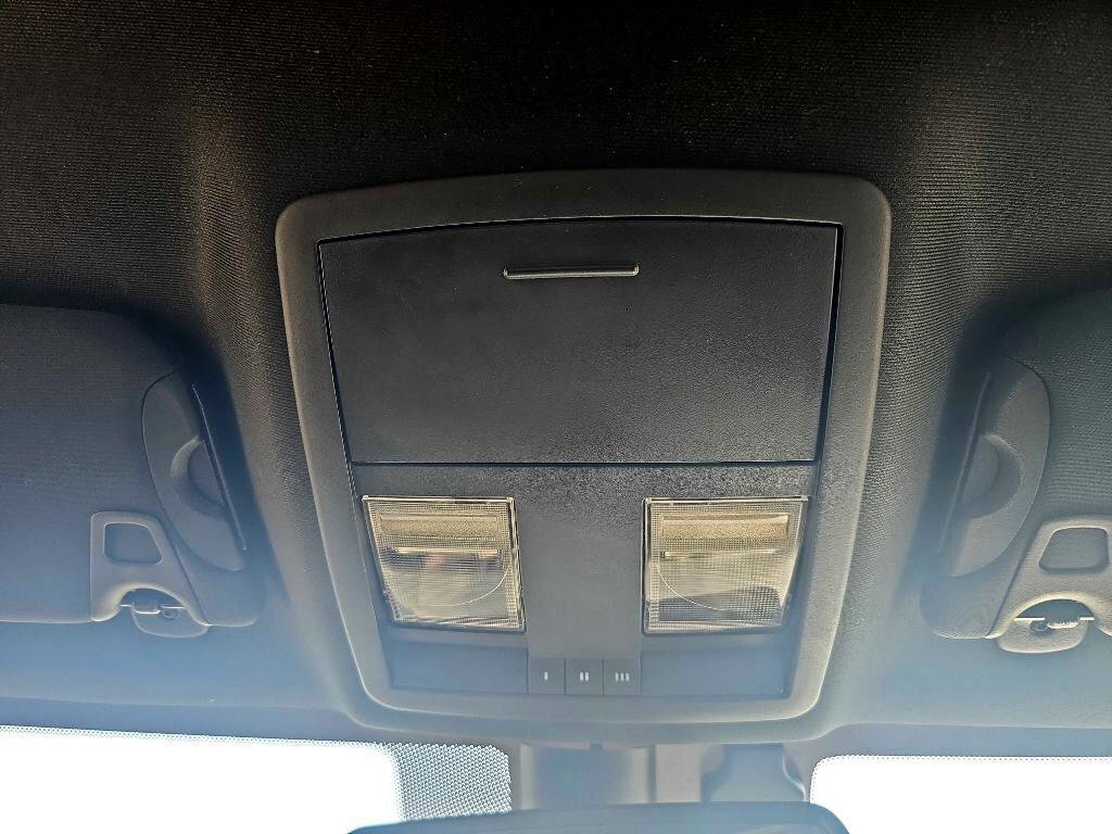 Used 2022 Dodge Challenger GT image 29