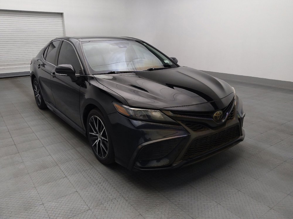 Used 2023 Toyota Camry SE w/ Cold Weather Package FWD image 13