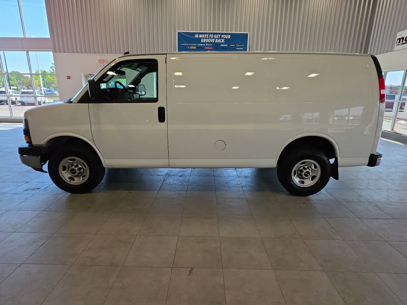 Used 2023 GMC Savana 2500 w/ Driver Convenience Package RWD image 13