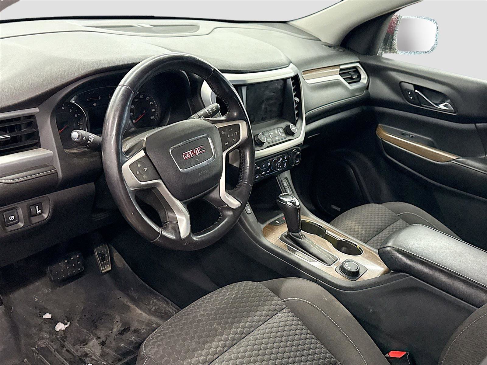 Used 2017 GMC Acadia SLE image 7