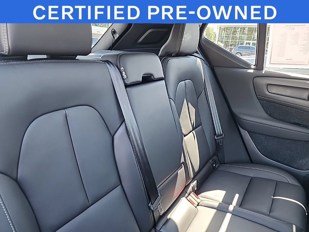 Certified 2026 Volvo XC40 B5 Plus AWD/4WD image 18