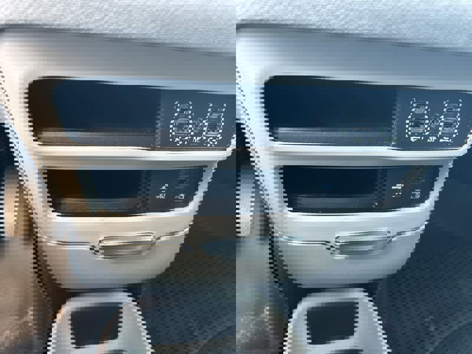 Used 2022 Chrysler Pacifica Touring-L image 41