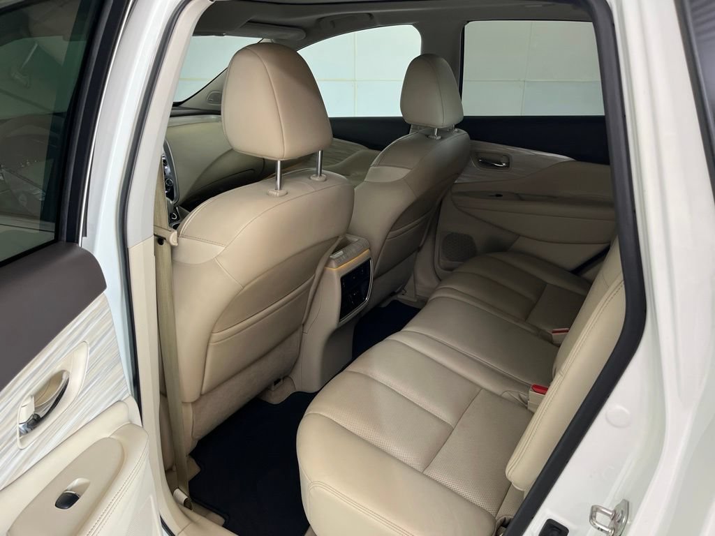 Used 2015 Nissan Murano Platinum w/ Platinum Technology Package AWD/4WD image 25