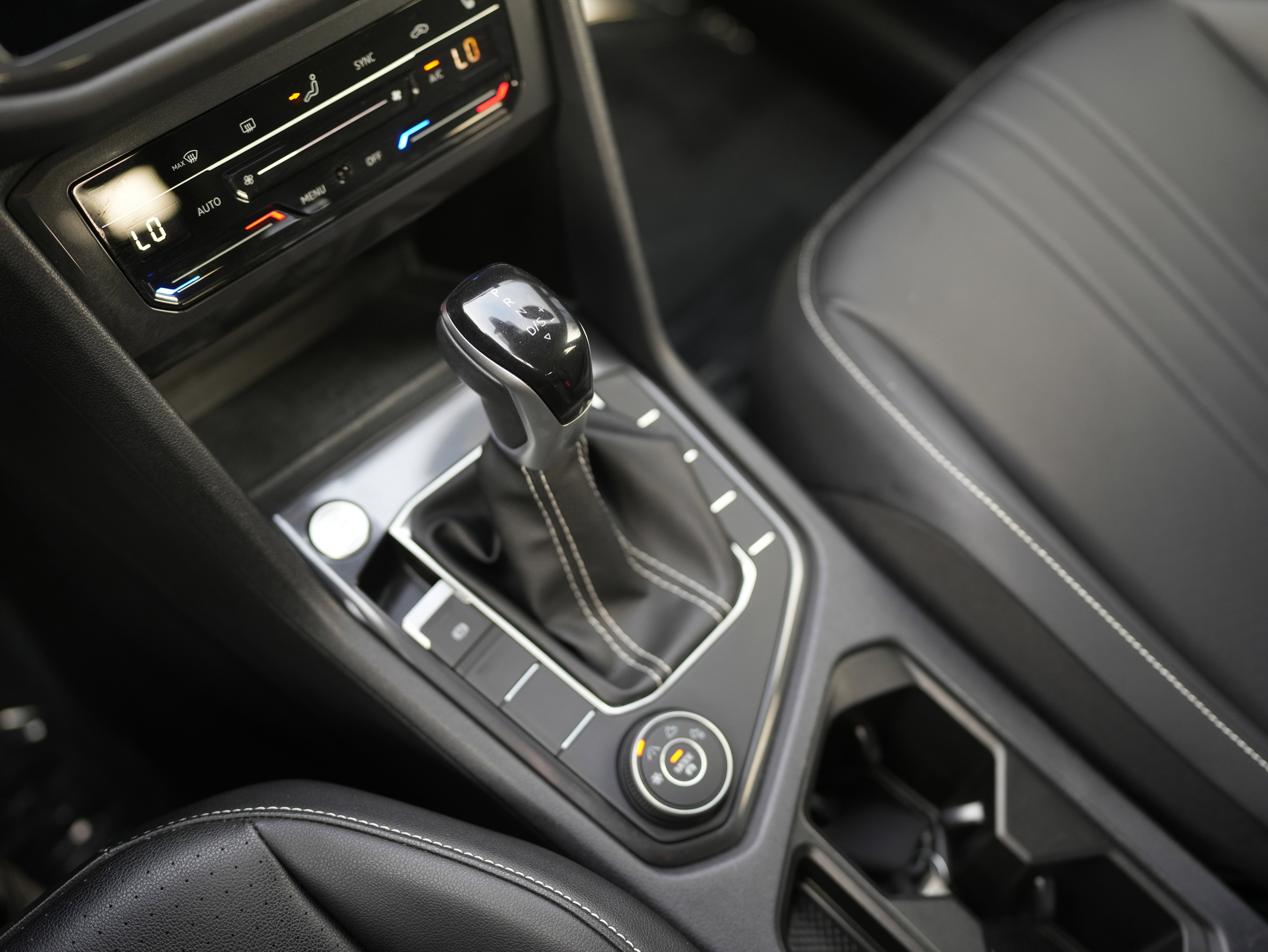 Certified 2023 Volkswagen Tiguan SE image 16