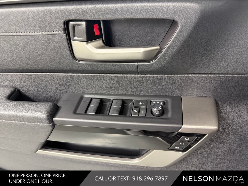 Used 2023 Toyota Tundra Limited AWD/4WD image 19