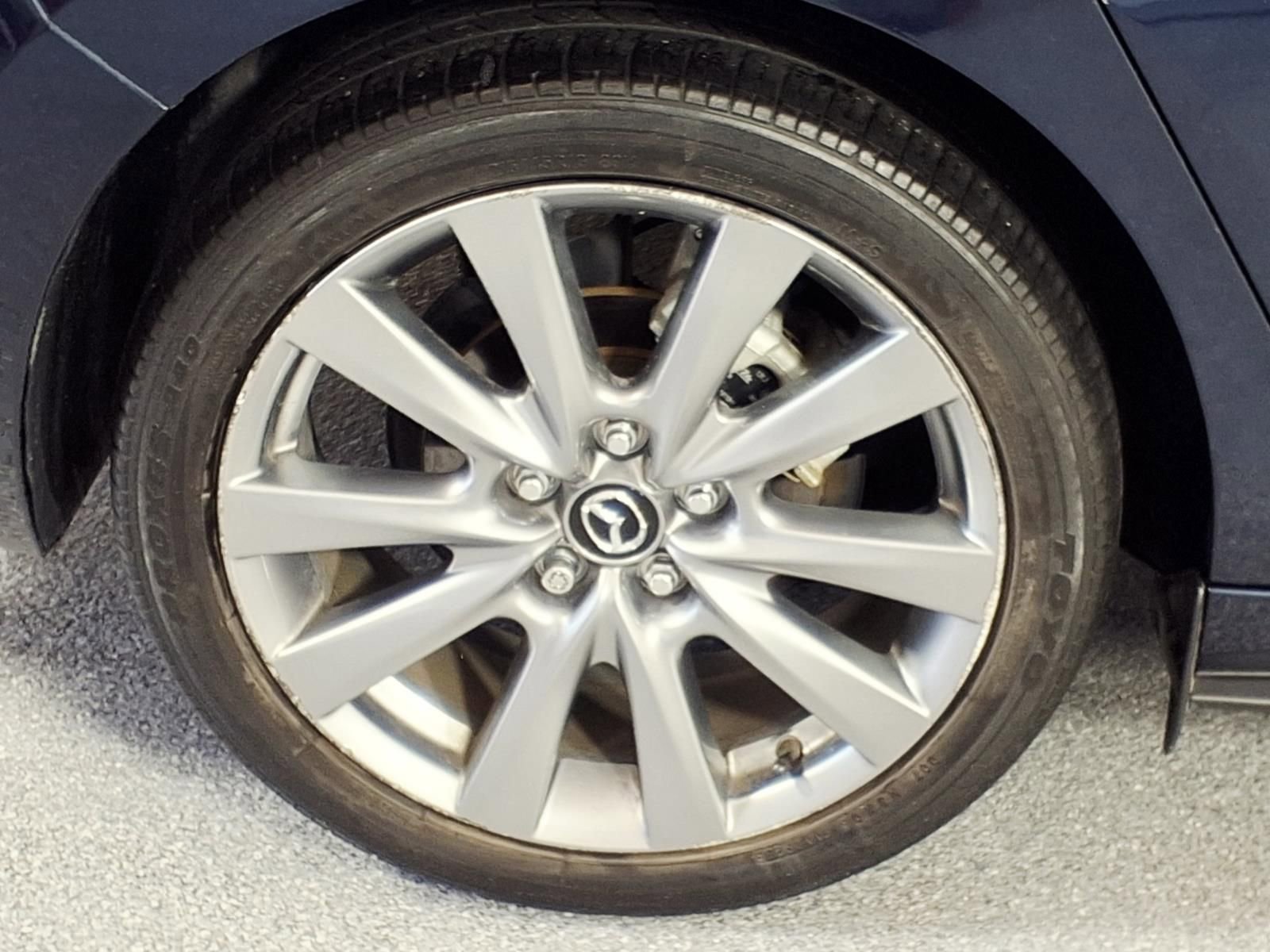 Used 2023 MAZDA MAZDA3 s FWD image 6