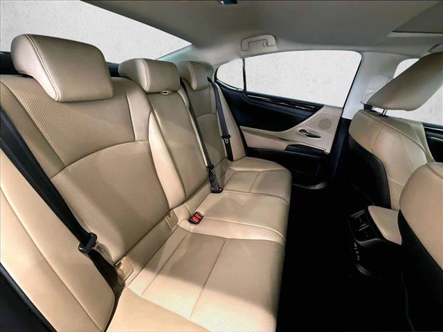 Used 2020 Lexus ES 350 w/ Premium Package FWD image 29