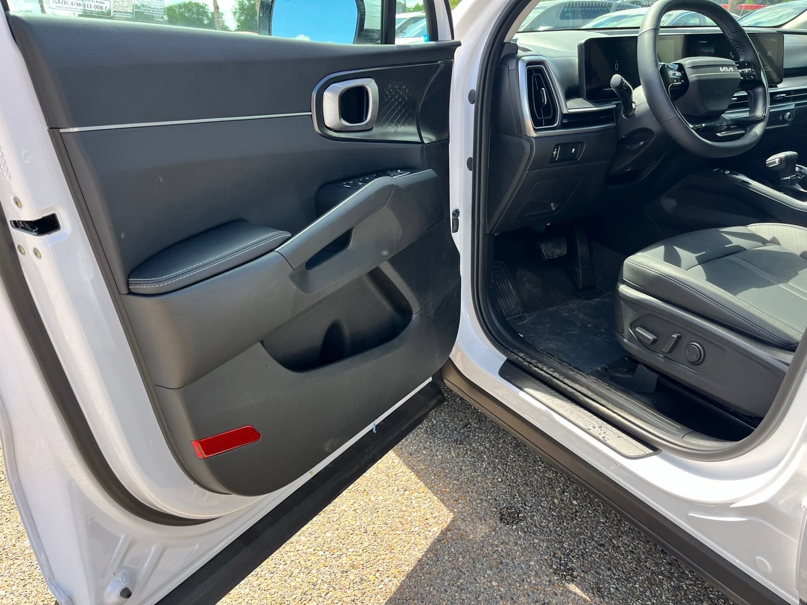 New 2026 Kia Sorento S w/ S Panoramic Sunroof Package FWD image 14